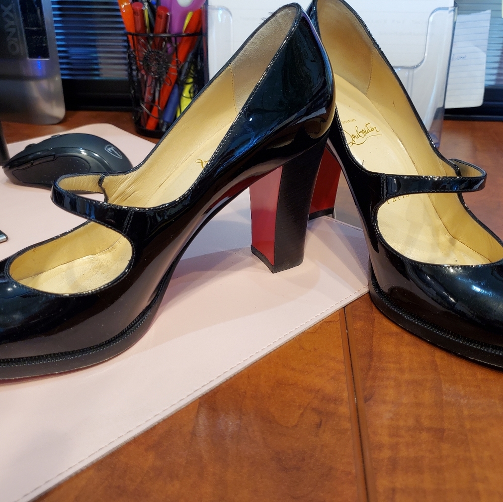 Christian Louboutin Top Street Mary Jane Pump